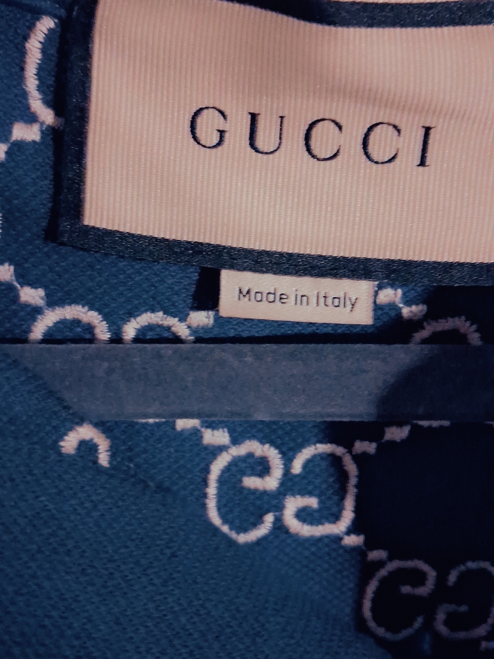 This is a Gucci GG Monogram Jacquard Polo Shirt - Picture 6 of 9